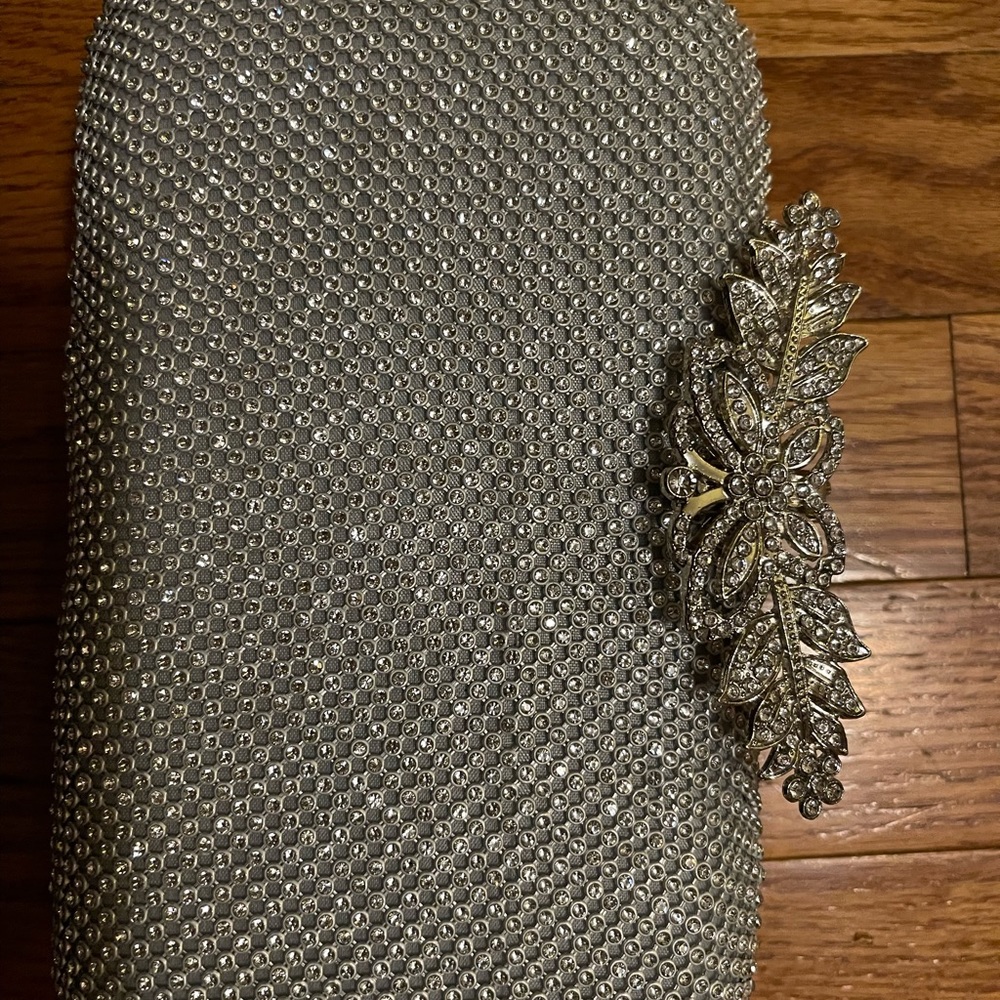 Silver clutch